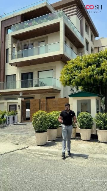 🏡✨ Your Dream Home Awaits in Sector 44, Noida — East-Facing Luxury Property
A premium lifestyle where convenience meets luxury. Sector 44, FNG Block, Noida is calling you!
✅ East-Facing Property — Vastu Compliant
✅ 24-Meter Wide Road — Best Frontage & Parking
✅ Minutes from Noida Golf Course & Botanical Garden Metro Station
✅ Direct Access to Noida-Greater Noida Expressway
✅ Surrounded by Top Schools, Hospitals & Malls
Trusted by hundreds of families across Delhi NCR for over 30 years. Scoosh Consultancy doesn’t just help you find a house — we help you find a legacy and a smart long-term investment. 🤝
📍 Drop ”VISIT” in the comments or Call/Text us now to book your exclusive site visit.
—
#noidarealestate #sector44 #luxuryhomesnoida #noidaproperty #delhincrrealestate