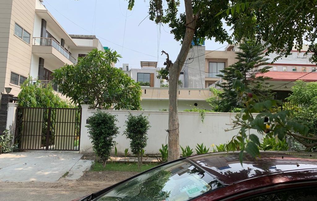 Noida residential plot