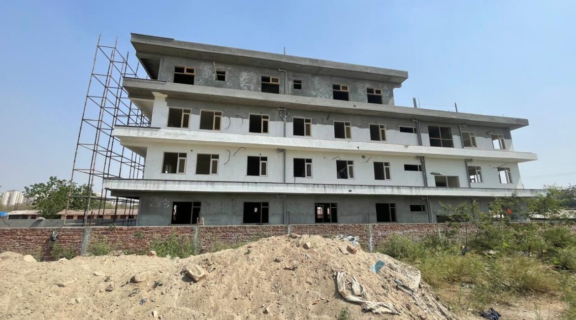 Sector 132, Noida J.P. Wish Town | School for Rent in Noida