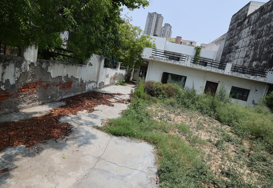 Sector 47, Noida Residential Property for Sale