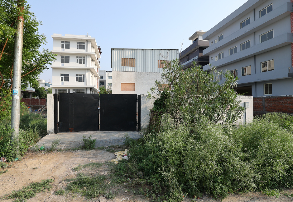 Sector 80, Factory for Sale in Noida | Newly Built Industrial Property