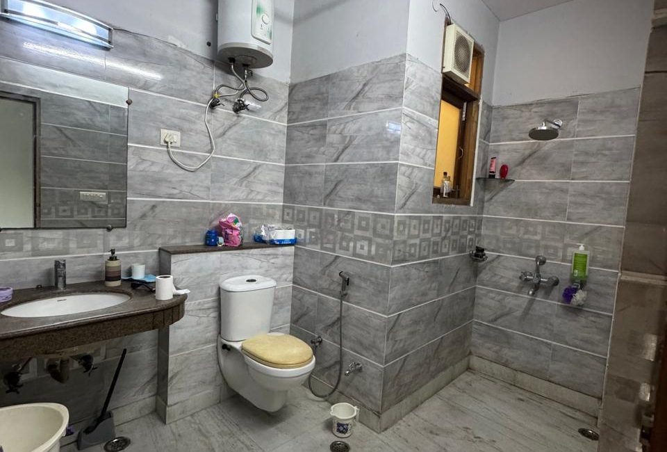 Sector 105, Noida, Prime Residential Kothi in Noida for Sale