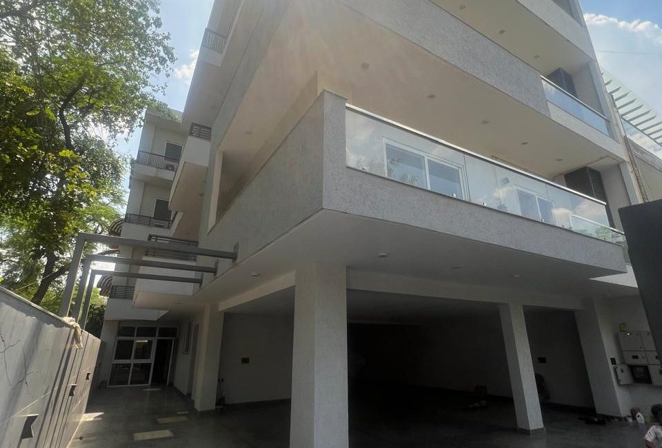 Sector 36, Noida, Prime Residential Kothi in Noida for Sale