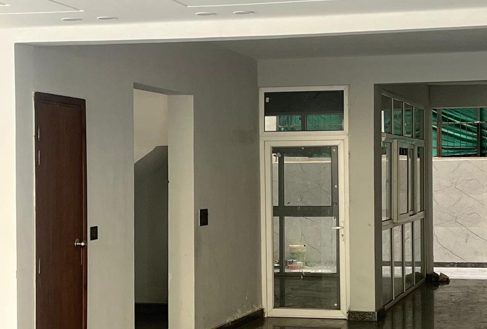 Sector 36, Noida, Prime Residential Kothi in Noida for Sale