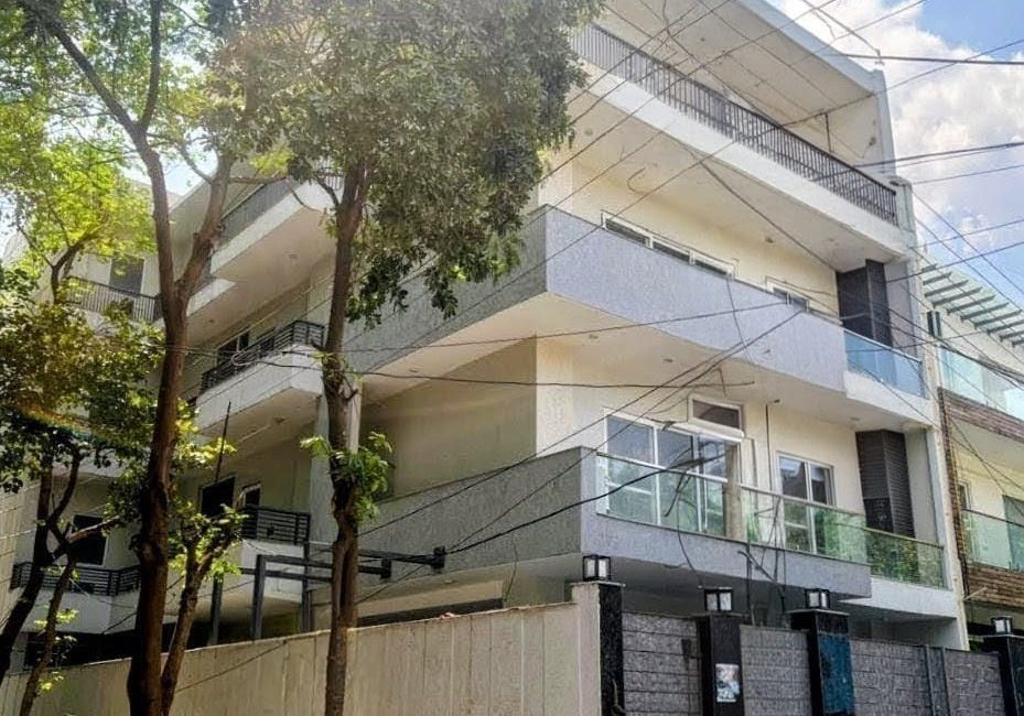 Sector 36, Noida, Prime Residential Kothi in Noida for Sale