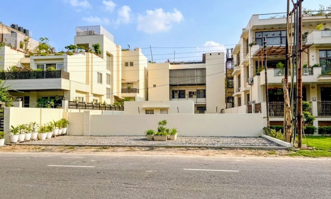 Block F, Sector-40, Noida, Premium Residential Property for Sale